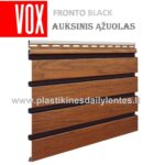 Šviesaus ąžuolo imitacijos lamelinė panelė VOX Fronto Black interjerui